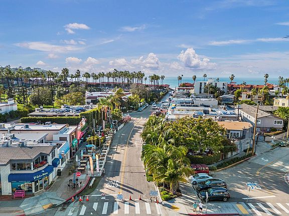 4th image of 2175 Avenida De La Playa #A