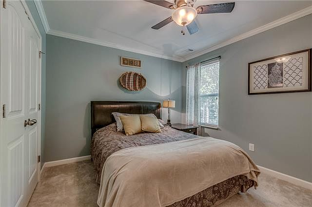 2nd image of 4641 Sawmill Pl