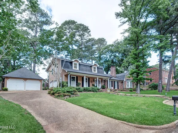 123 Countrywood Cir, Clinton, MS 39056