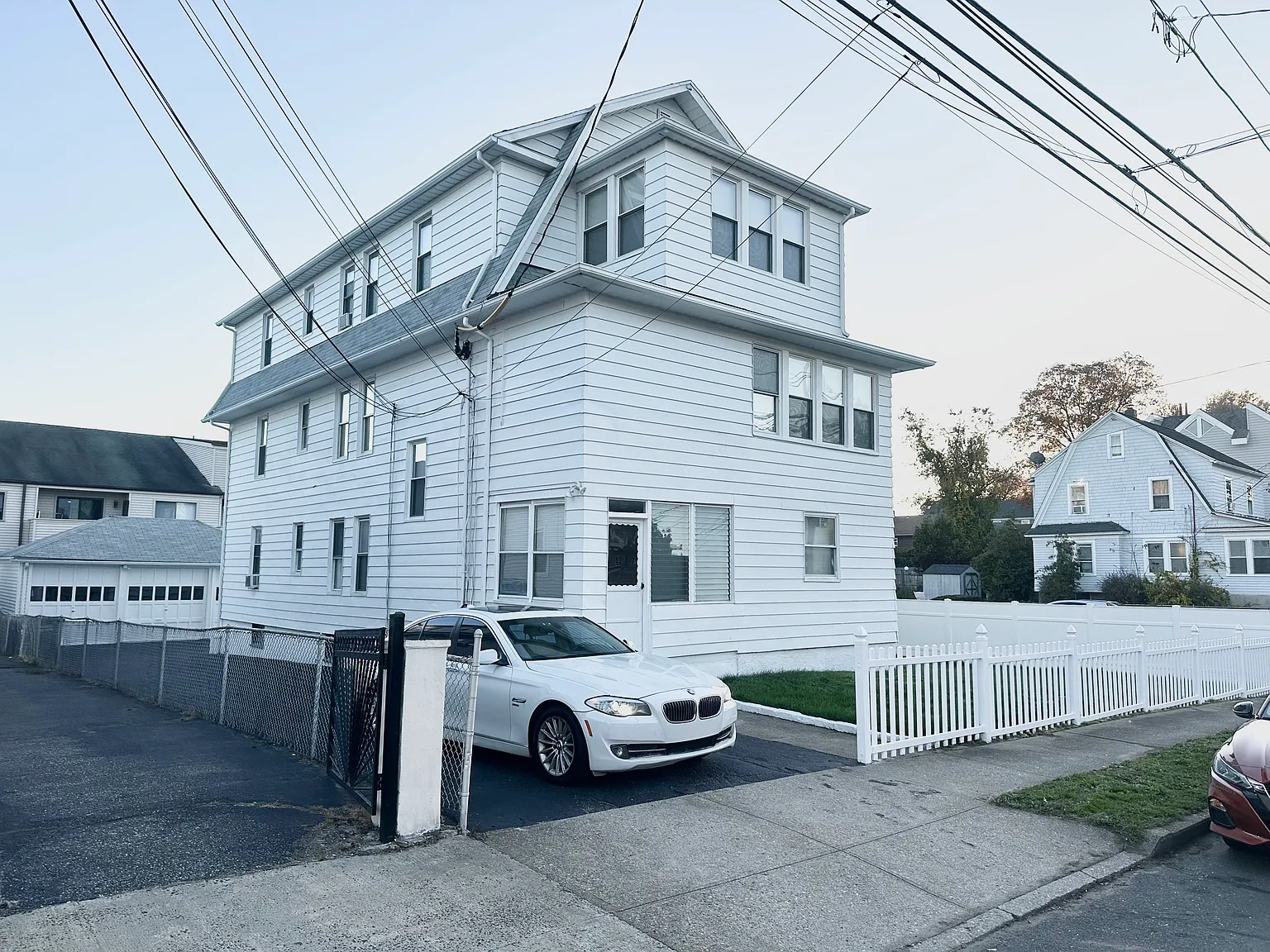 4 bed, 4114 sqft, $3,400 — Photo 2