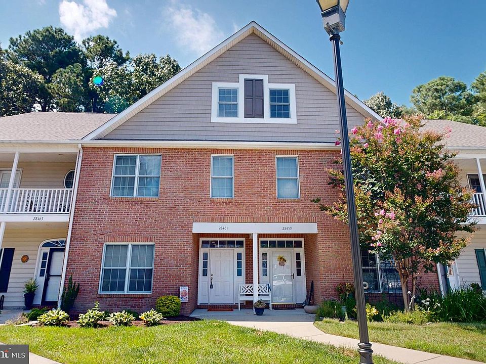 1st image of 28461 Pinehurst Cir