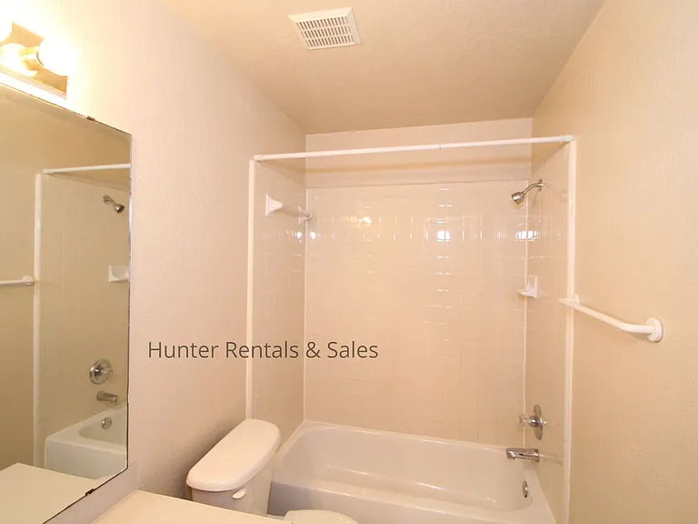 4203D Alan Kent Dr — Photo 3