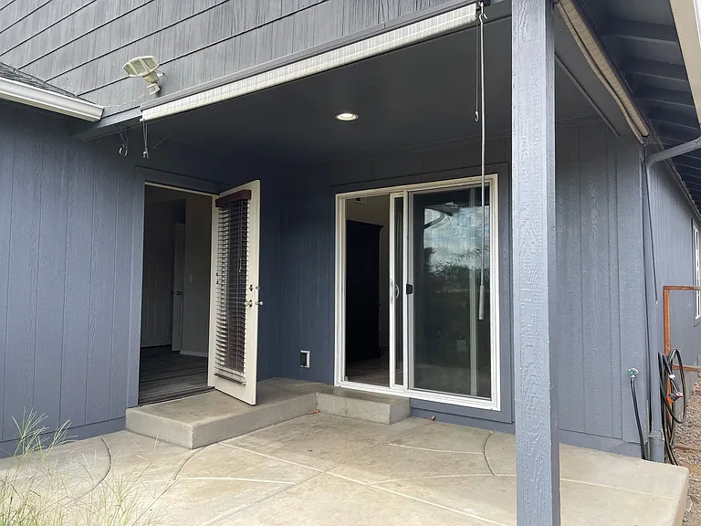 3564 Avenue G — Photo 23