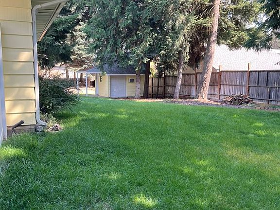 4th image of 17704 N Hilltop Rd #2