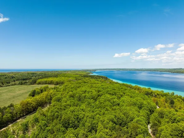 0 Sugarbush Rd, Kewadin, MI 49648