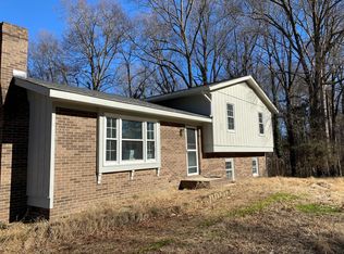 231 Ritters Lake Rd, Greensboro, NC 27406