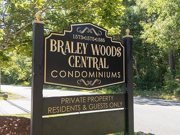 3rd image of 1585 Braley Rd APT 51