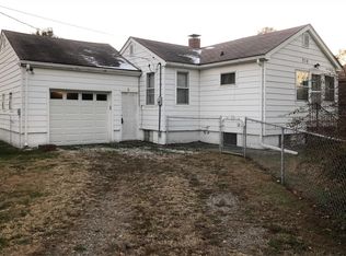 210 E 4th St, Hartford, IL 62048