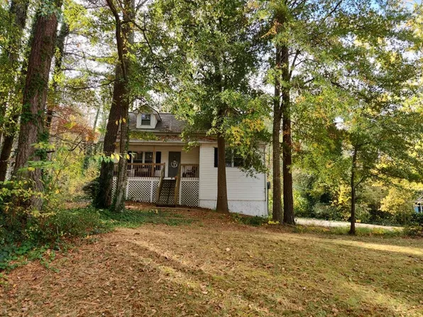 604 Presidential Dr, Dallas, GA 30157