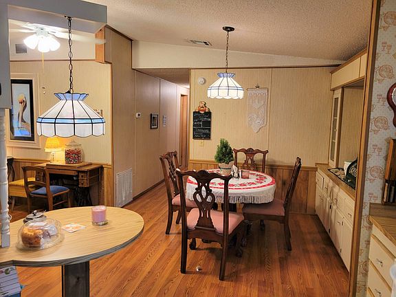 4th image of 1738 Indian Wells Ave #1078
