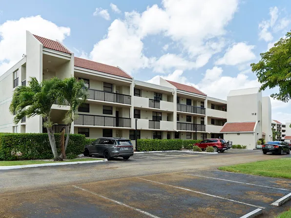 112 Lake Emerald Drive #209, Oakland Park, FL 33309