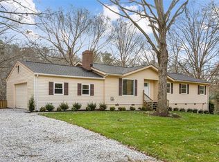 151 Racefield Dr, Toano, VA 23168