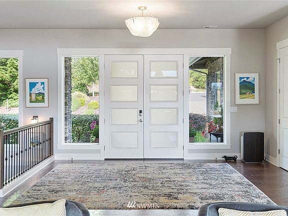 5th image of 13712 Whispering Pine Drive NW