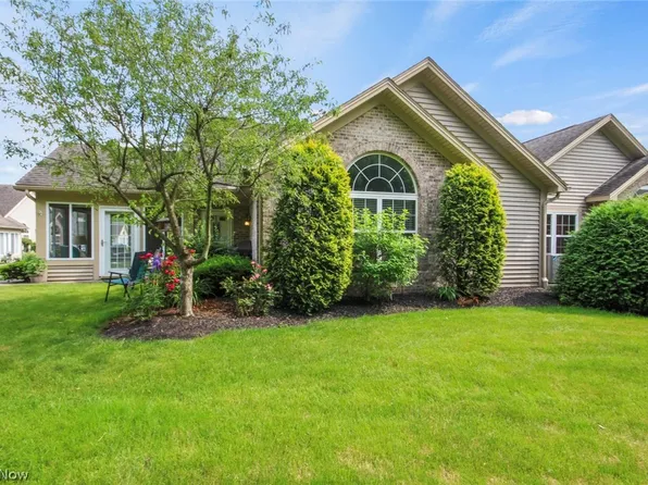 2404 Willow Brook Dr NE, Warren, OH 44483