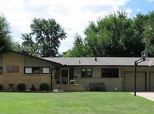 9825 W 3rd St N, Wichita, KS 67212