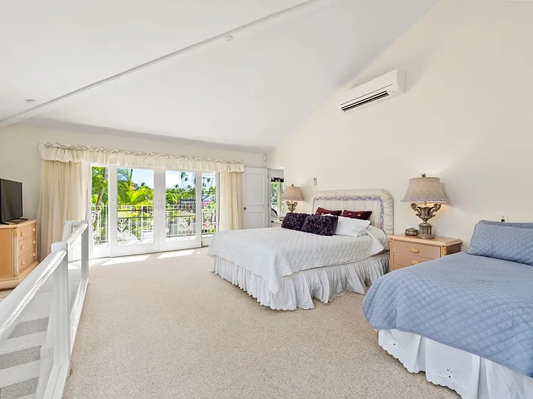 4818 Kahala Ave — Photo 29