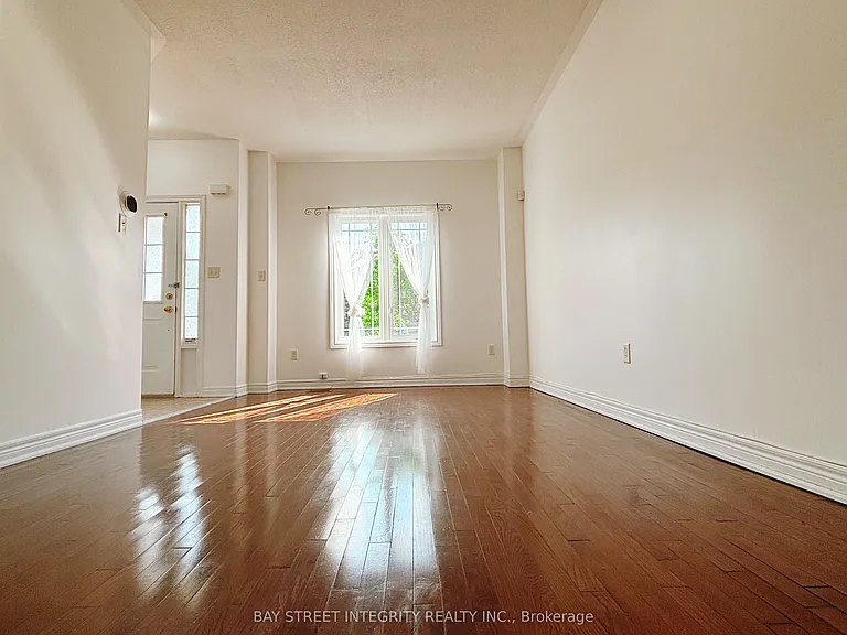 68 Forestwood St — Photo 4