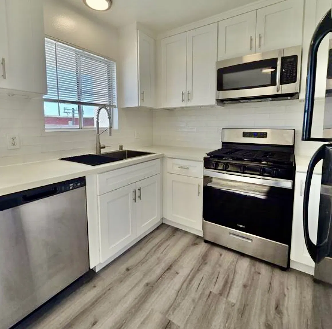 2 bed, 1250 sqft, $2,995 — Photo 4