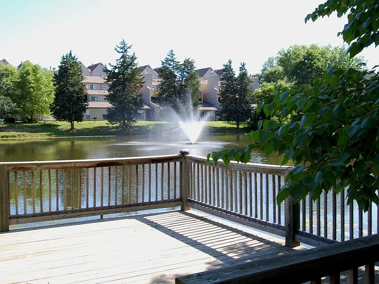 Lakeside Village — Photo 4