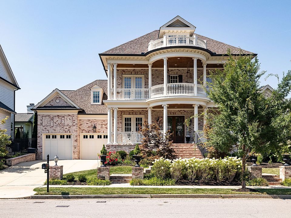 1st image of 813 Stonewater Blvd