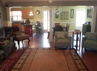 135 Corey St SE, Baxley, GA 31513