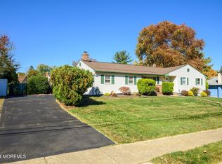 42 Westbrook Rd, Howell, NJ 07731