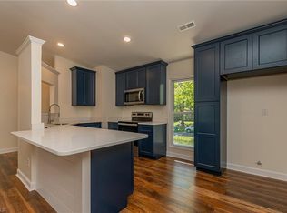 701 Lakecrest Ave, High Point, NC 27265