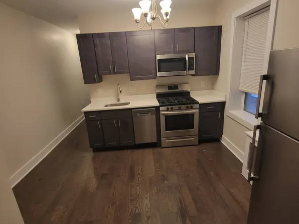 620 Summit Avenue image 1 of 11