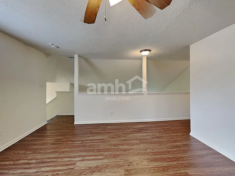 9220 Mahan Dr — Photo 11