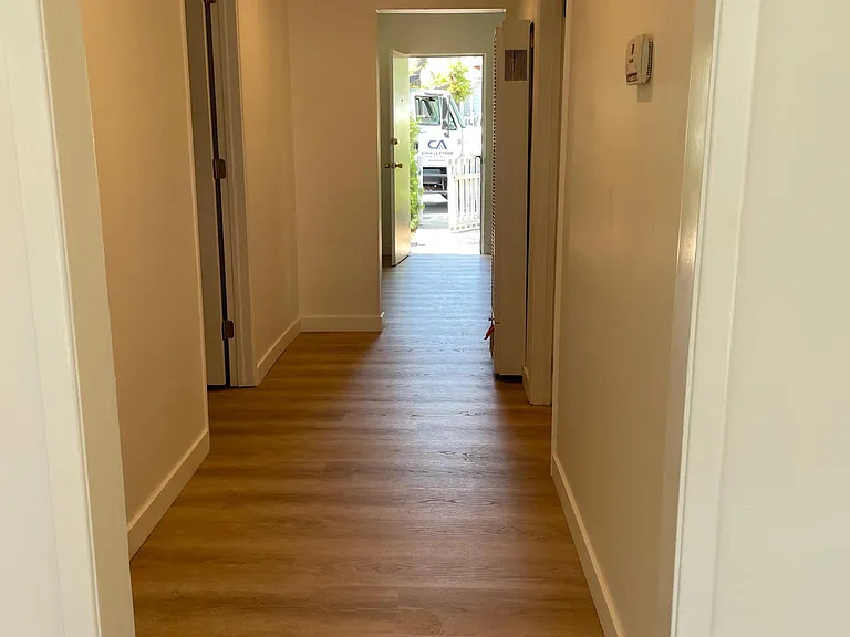 515 W Gutierrez St — Photo 12