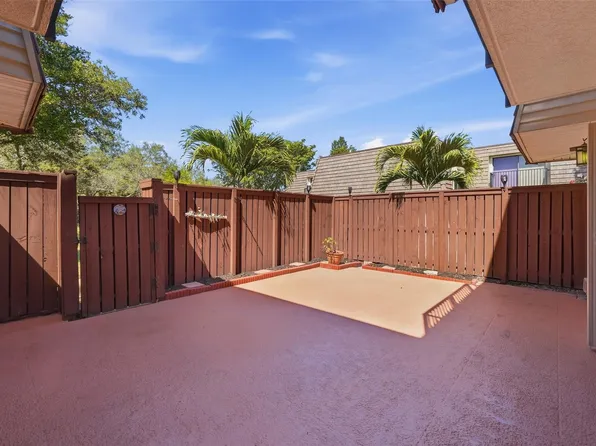 2734 SW 15th Street, Deerfield Beach, FL 33442