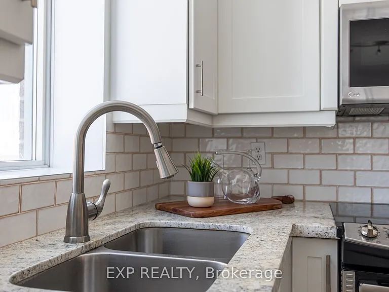 311 Richmond St E #802 — Photo 7