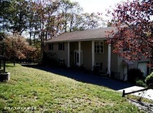 288 Sugarloaf Heights Rd, Drums, PA 18222