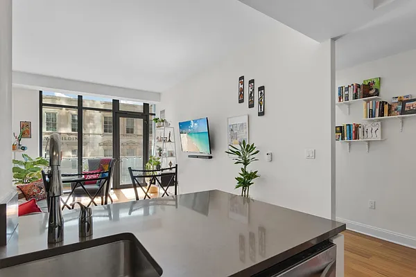 Rented by BARNES New York | media 15