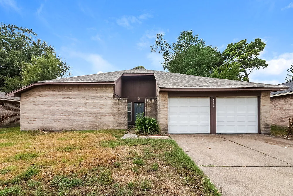 3 bed, 2.0 bath, 1541 sqft, $1,660 — Photo 1