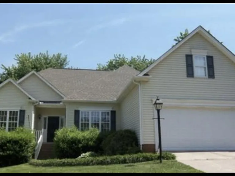 16104 Epiphany Ct — Photo 1