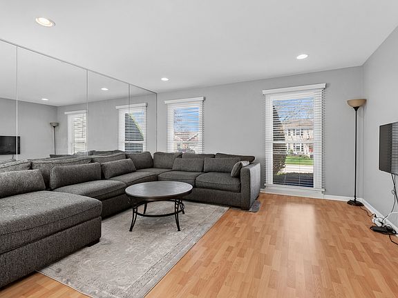 4th image of 917 Shambliss Ln