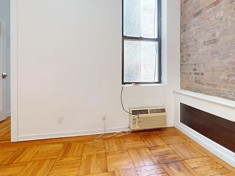 219 E 76th St #3B — Photo 6