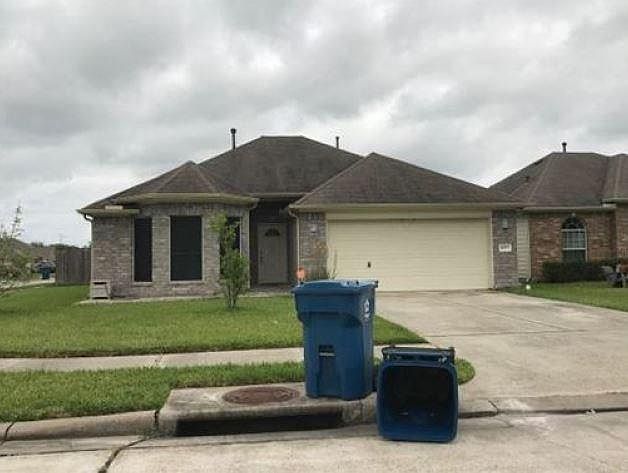 1st image of 4007 Blueberry Ct