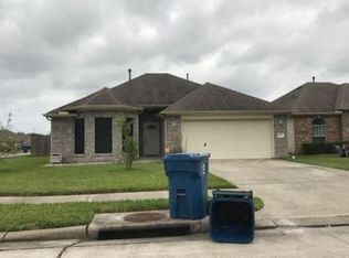 4007 Blueberry Ct, Dickinson, TX 77539