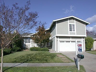 1st image of 2454 Carriage Pl