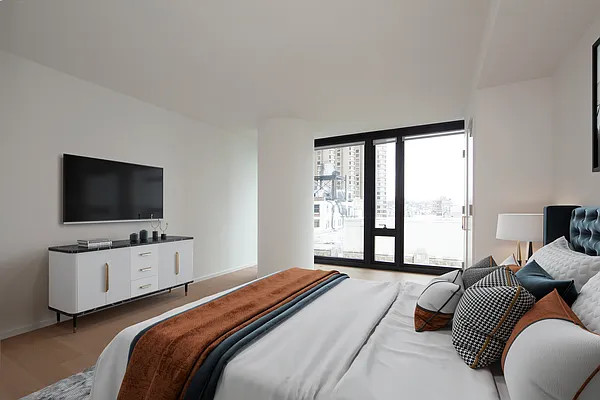 Rented by Vector New York, LLC | media 31