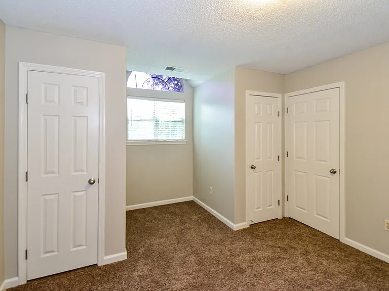 5885 Southridge Dr — Photo 10