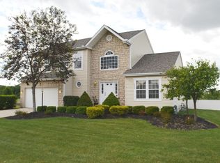 1000 Legacy Ln SW, Pataskala, OH 43062