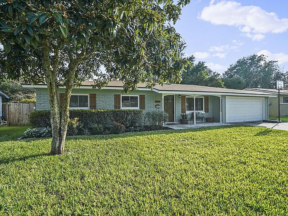 4th image of 8704 Sanlando Ave