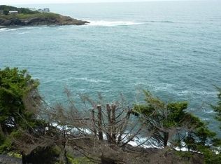 515 SW Coast Ave, Depoe Bay, OR 97341