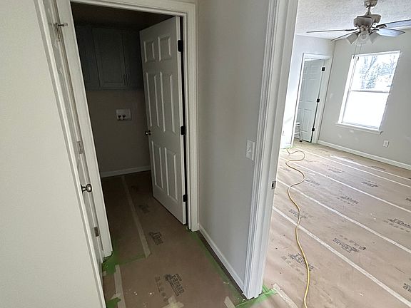 5th image of 1005 Caroline Ave