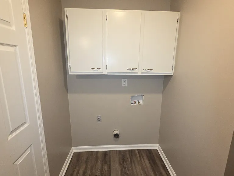 95 Ashton Ct — Photo 36