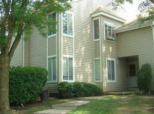 1 Farnham Sq, Parlin, NJ 08859