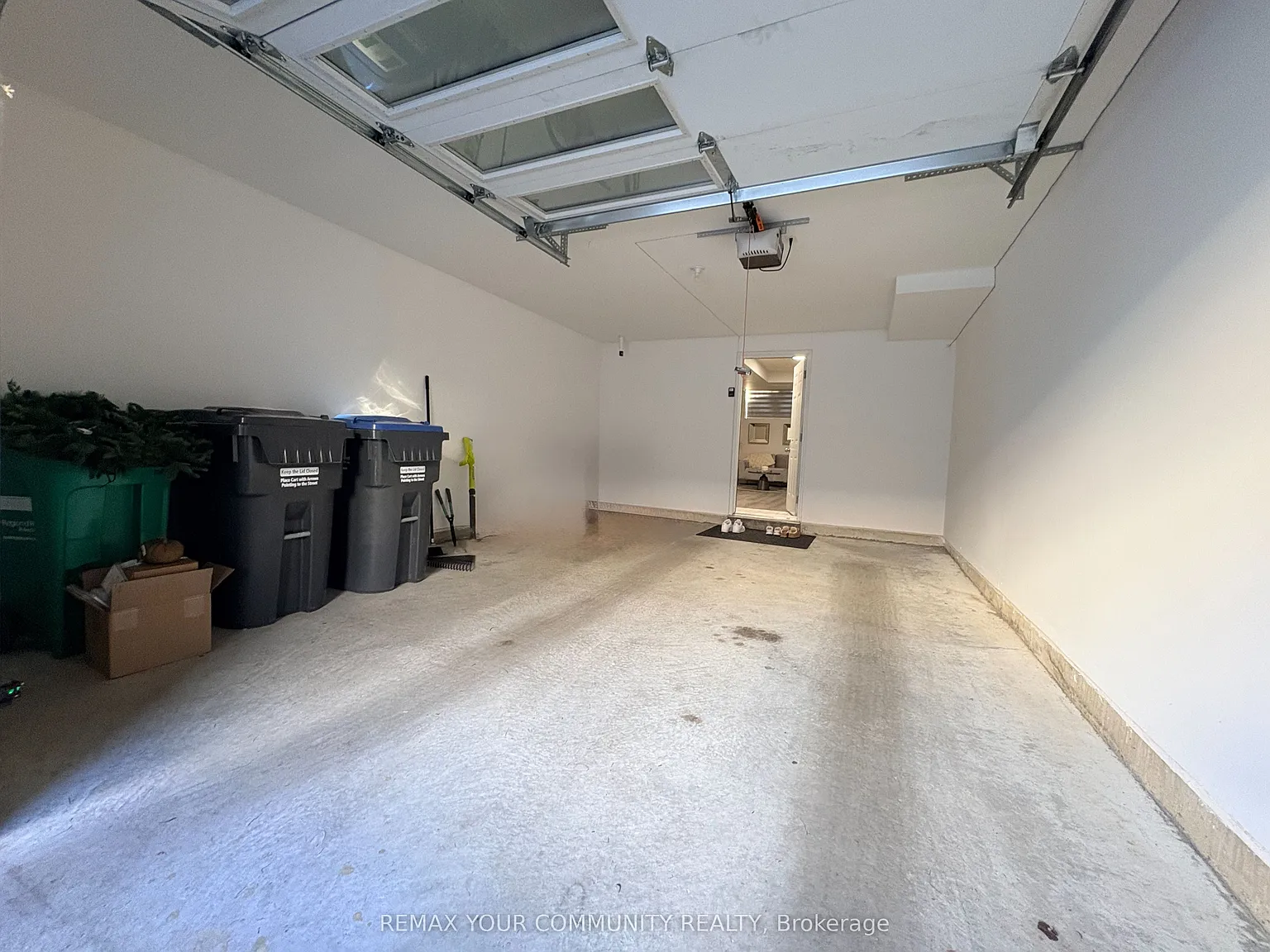 3 bed, $3,300 — Photo 4
